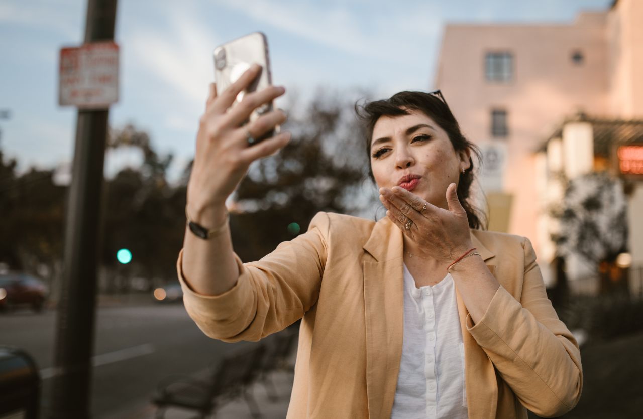 Status WA Sudah Dihapus Tapi Masih Bisa Dilihat? Temukan penyebabnya, cara mengatasinya, serta tips menjaga privasi status WA Anda dalam panduan lengkap ini!